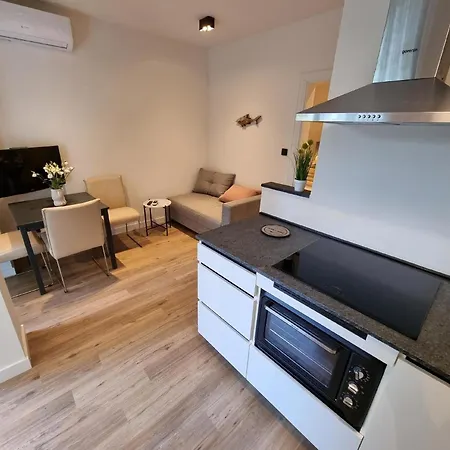 Ferienwohnung Fur 3 Personen Ca 35 Qm In Crikvenica, Kvarner Bucht Und Umgebung Apartment